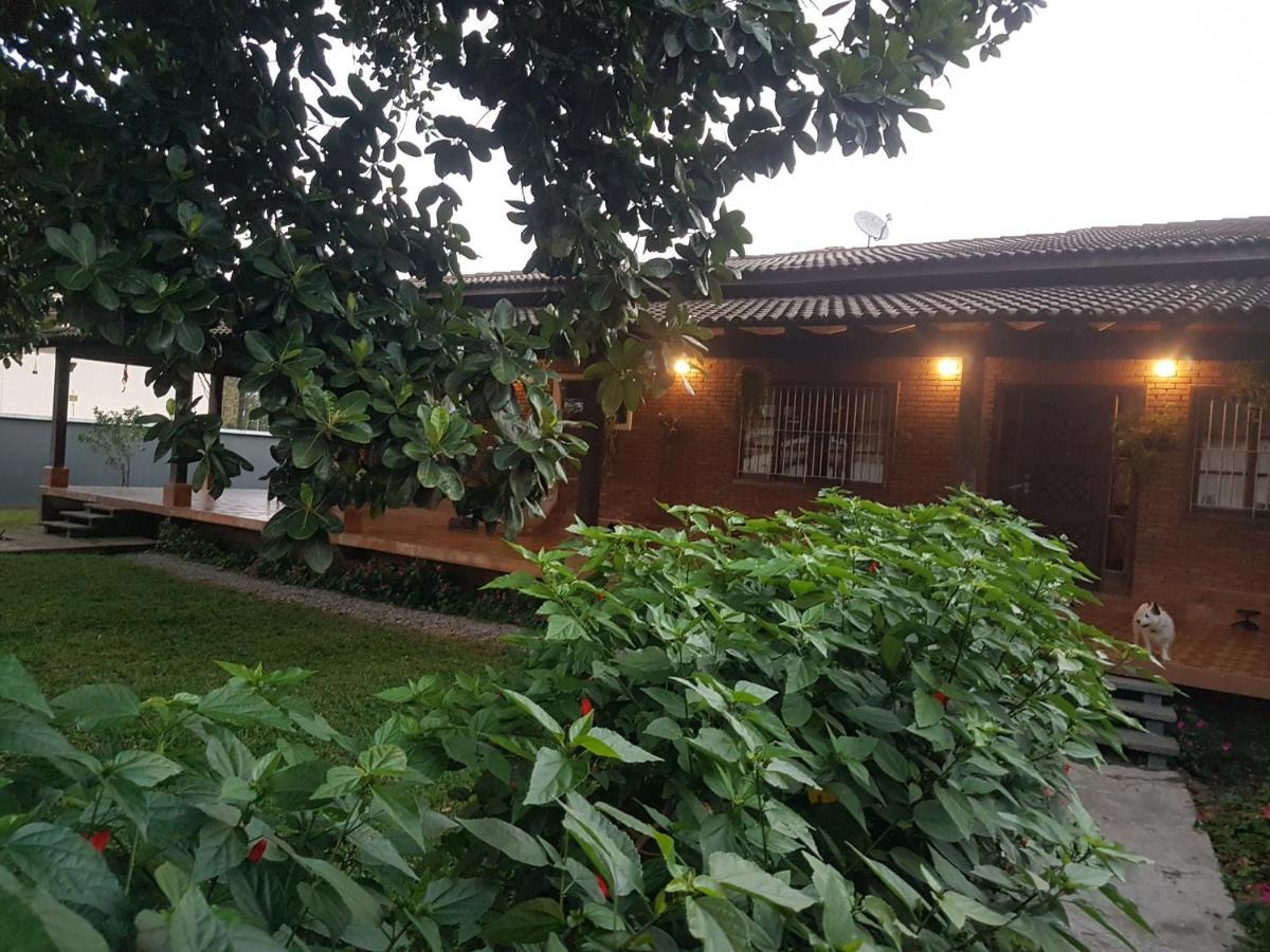 Hospedagem Economica Flor De Maria Caraguatatuba Zewnętrze zdjęcie