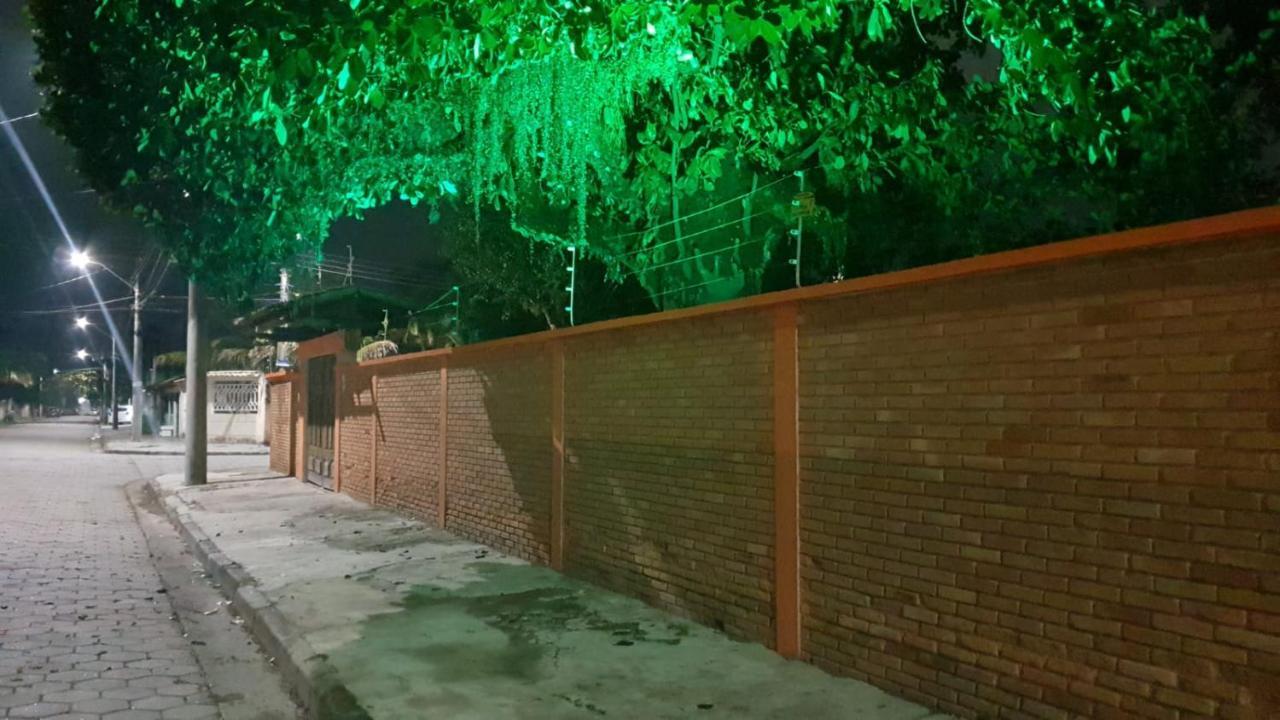 Hospedagem Economica Flor De Maria Caraguatatuba Zewnętrze zdjęcie